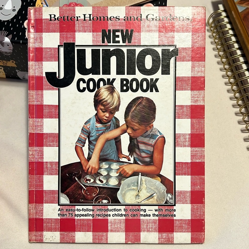 Vintage Better Homes and Gardens New Junior Cookbook